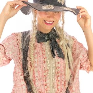 Magnolia Pearl 1207 Marburger Blouse Tart